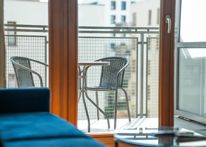 2-Bedroom Modern Wola Apartment By Ecru Wwa32